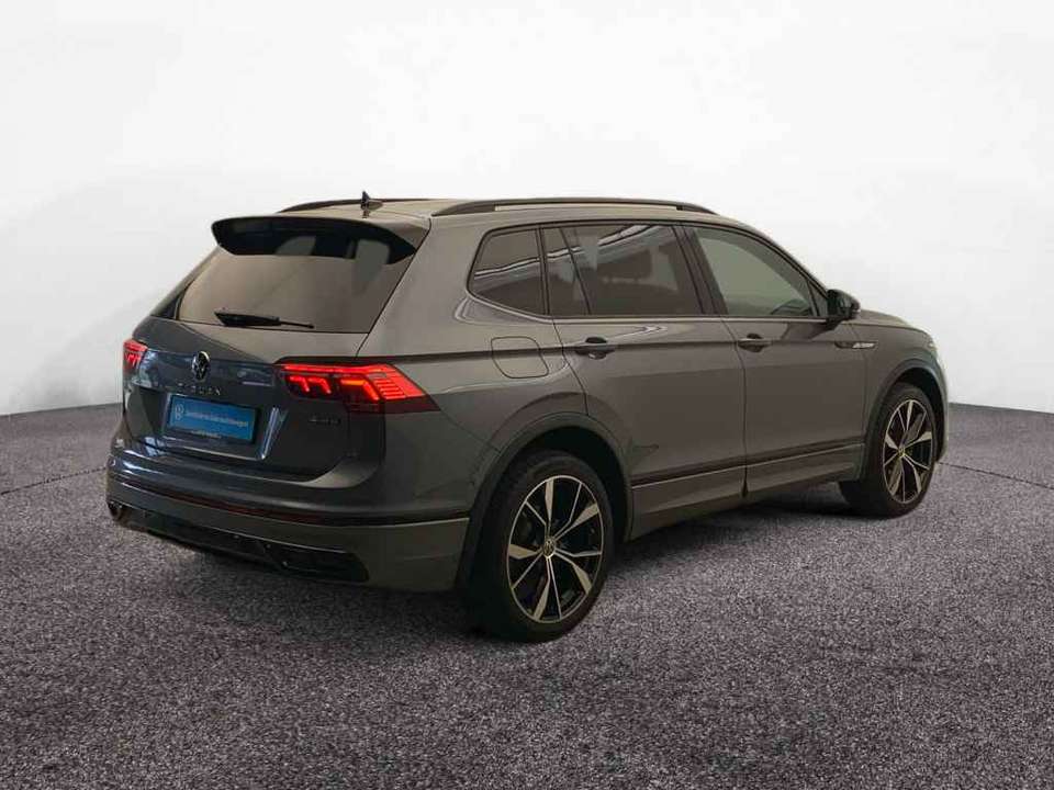 Volkswagen Tiguan Allspace - Imagem 7