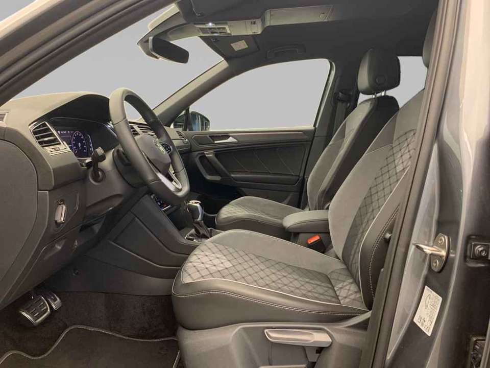 Volkswagen Tiguan Allspace - Imagem 12