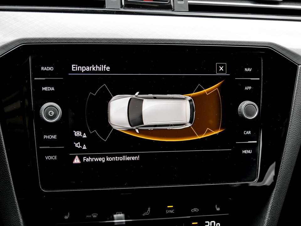 Volkswagen Passat Variant - Imagem 11