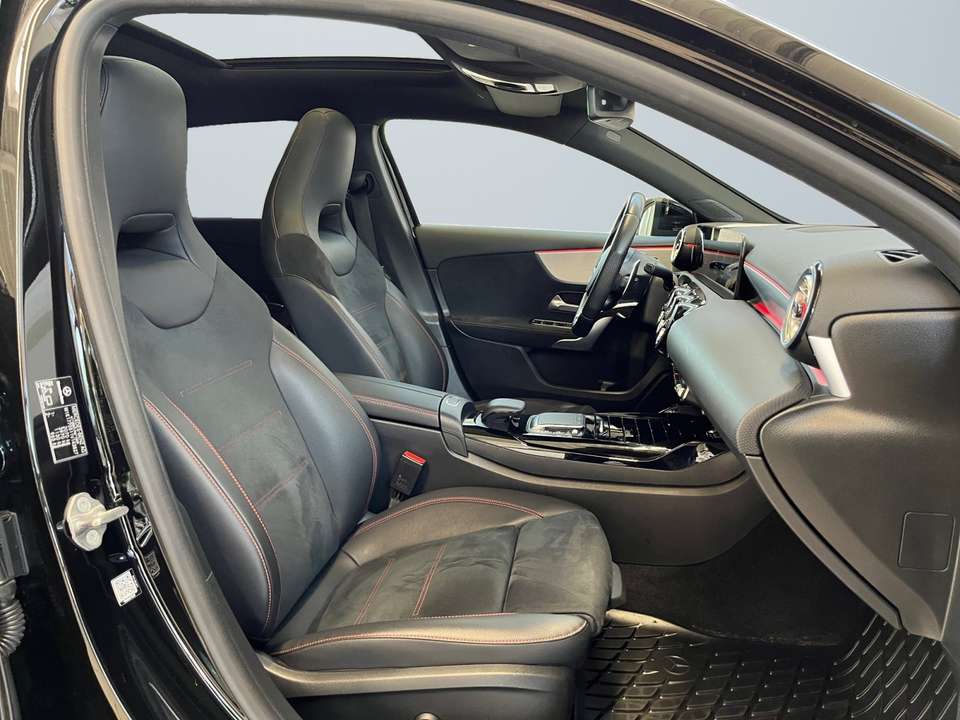 Mercedes-Benz A 35 AMG - Imagem 10