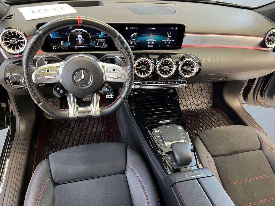 Mercedes-Benz A 35 AMG - Imagem 9