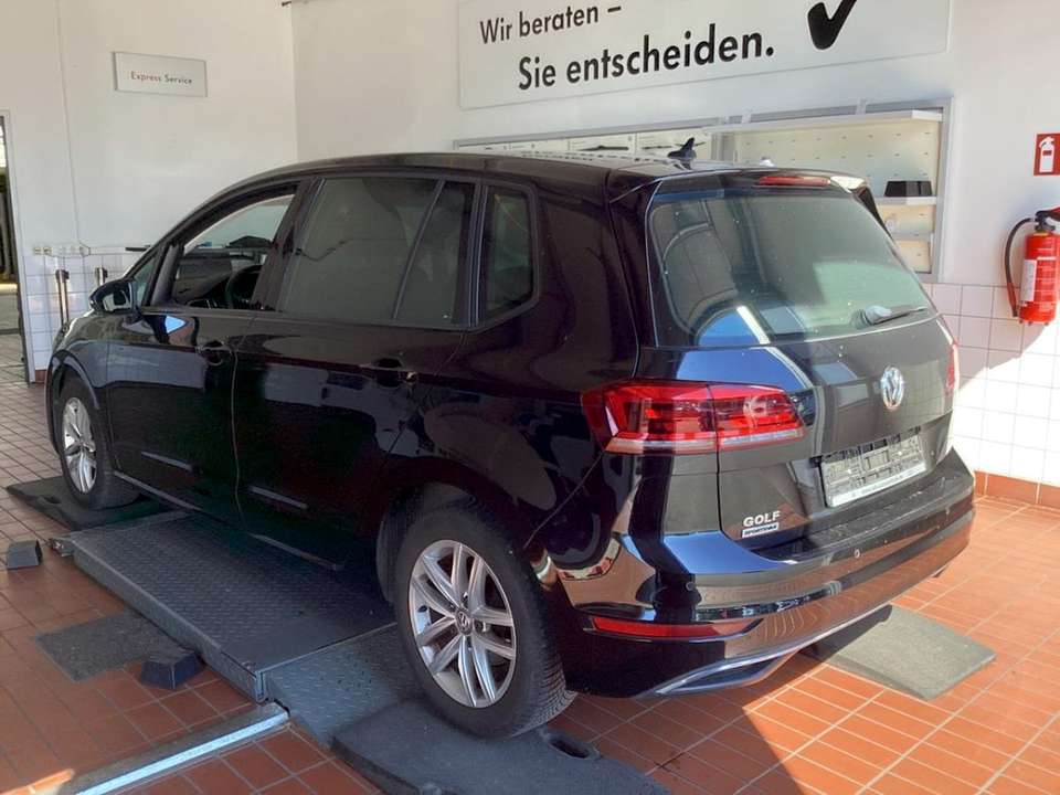 Volkswagen Golf Sportsvan - Imagem 2