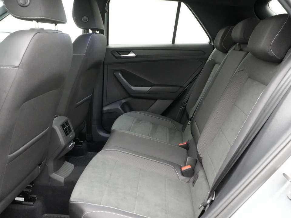 Volkswagen T-Roc - Imagem 12