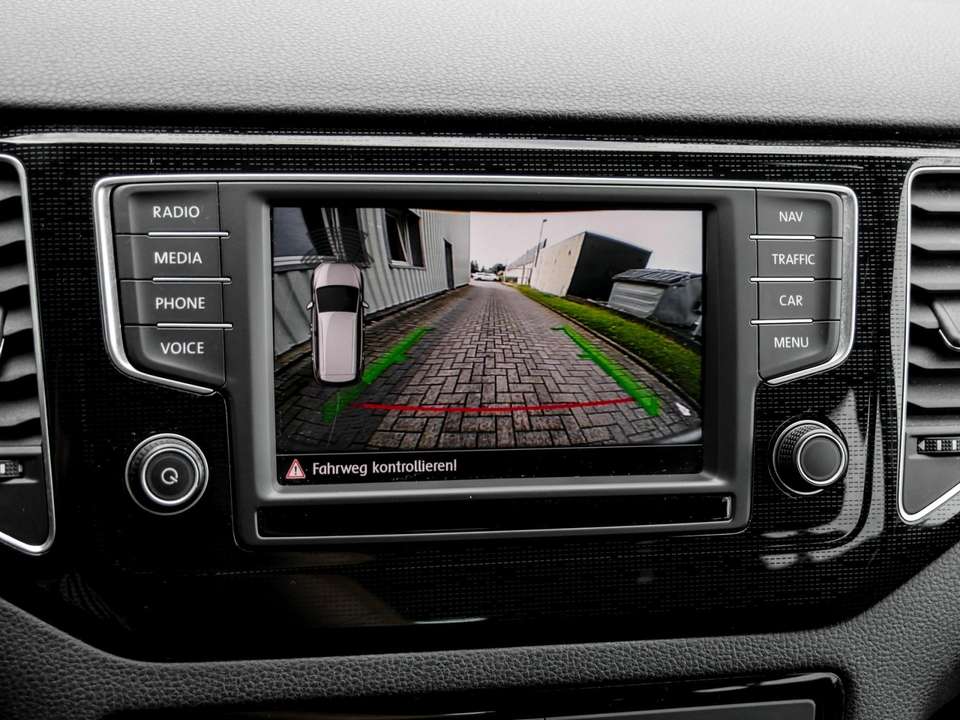 Volkswagen Golf Sportsvan - Imagem 11