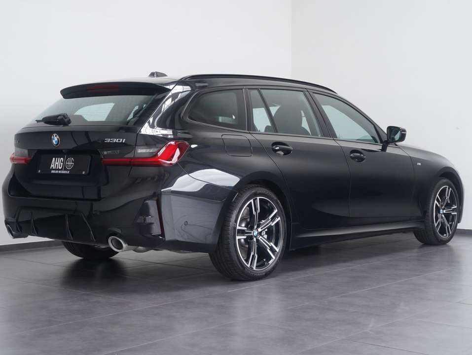 BMW 330 - Imagem 4