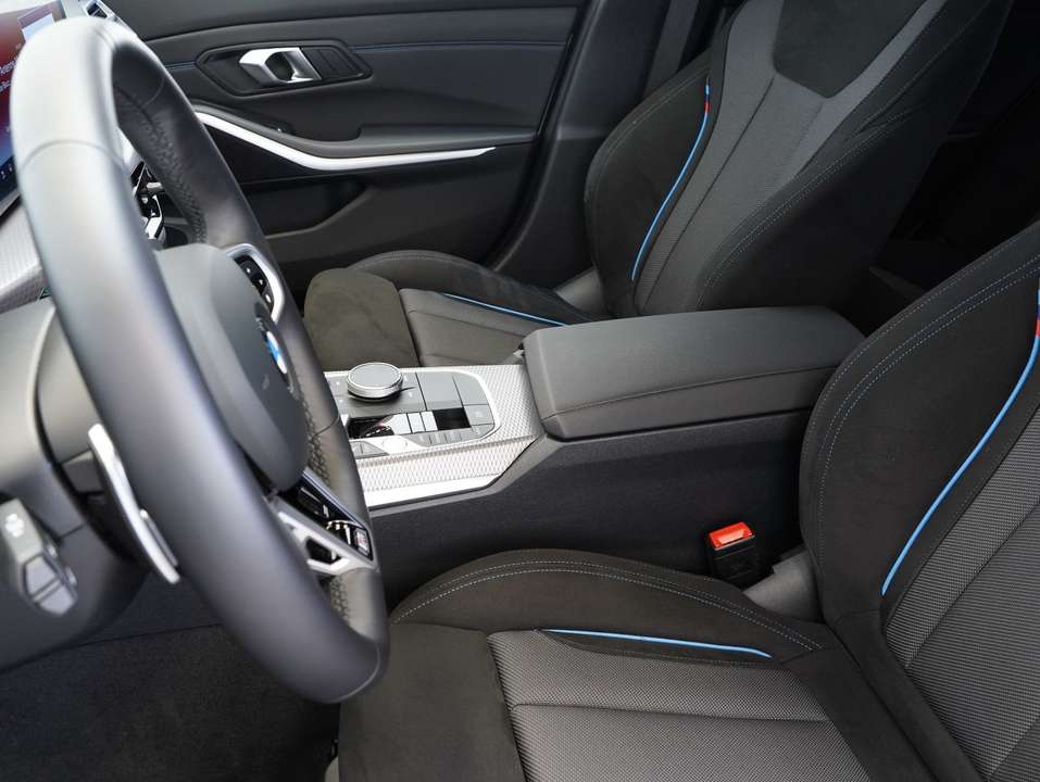 BMW 330 - Imagem 5