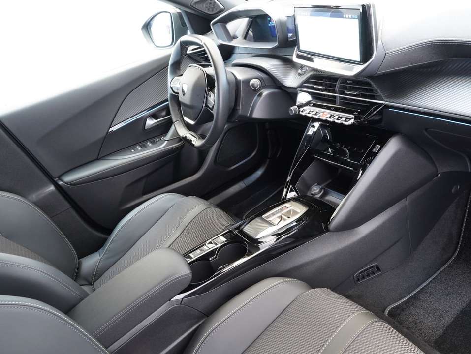 Peugeot 2008 - Imagem 13