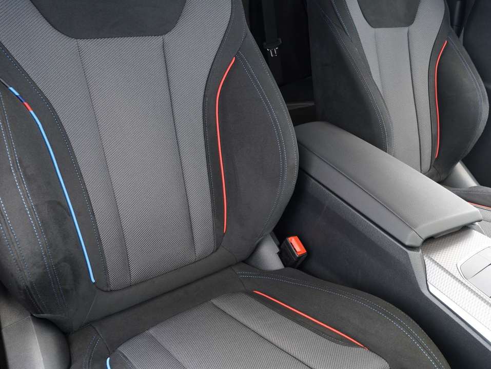 BMW 330 - Imagem 10