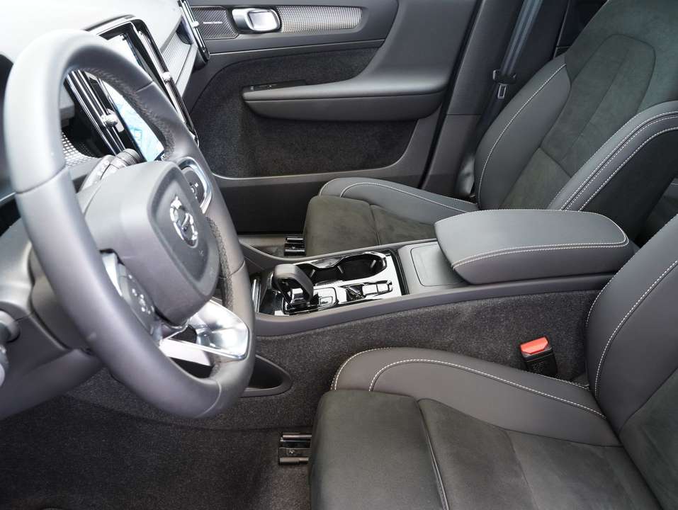 Volvo XC40 - Imagem 8