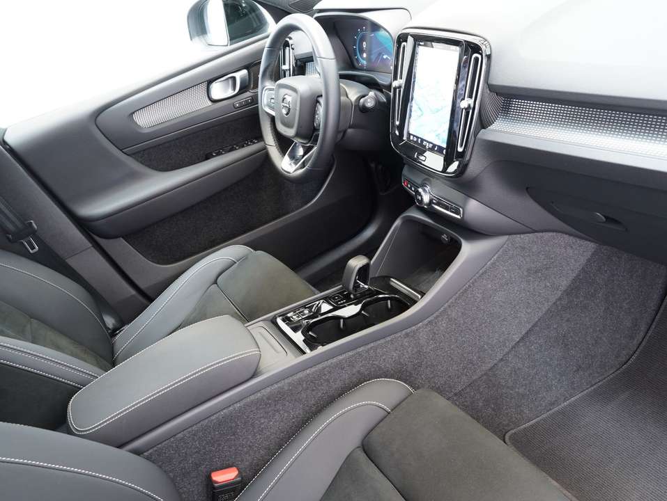 Volvo XC40 - Imagem 14