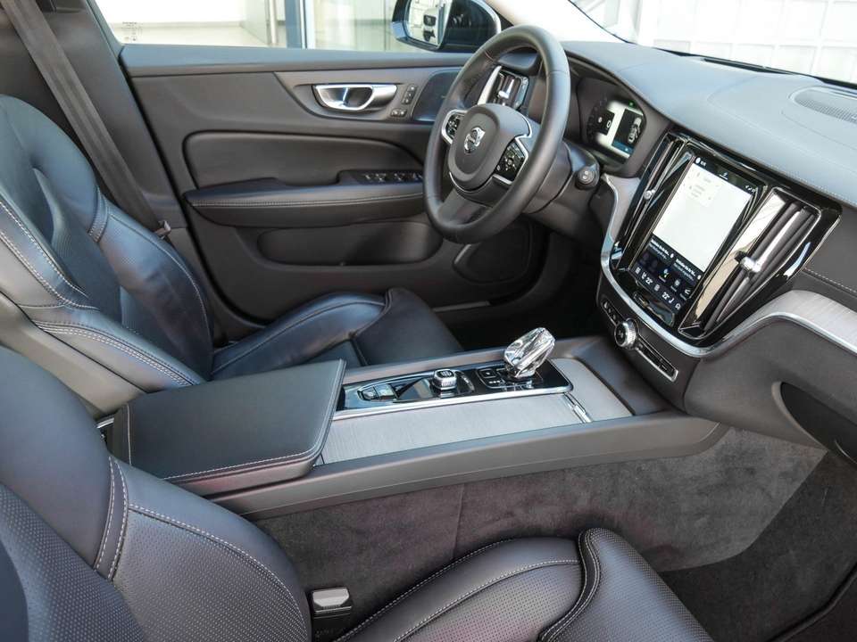 Volvo V60 - Imagem 3