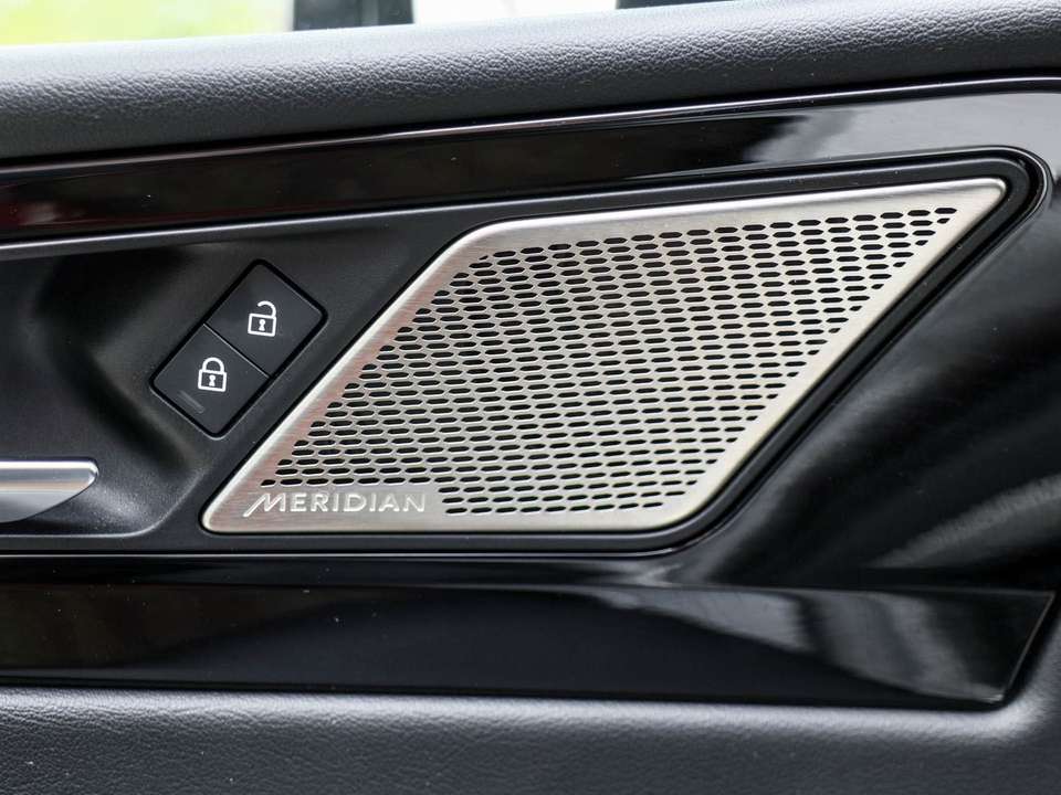 Jaguar XE - Imagem 14