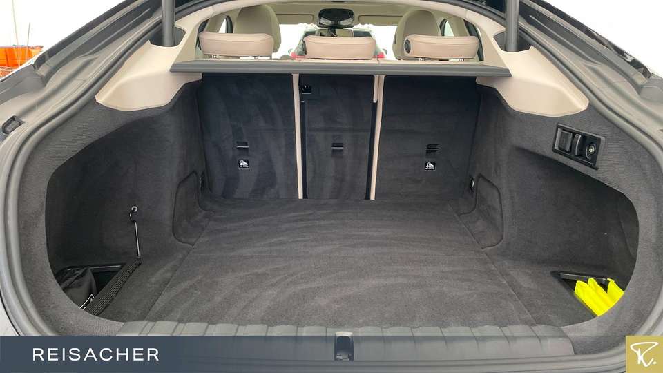 BMW i4 - Imagem 10