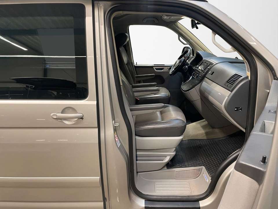 Volkswagen T5 Transporter - Imagem 13