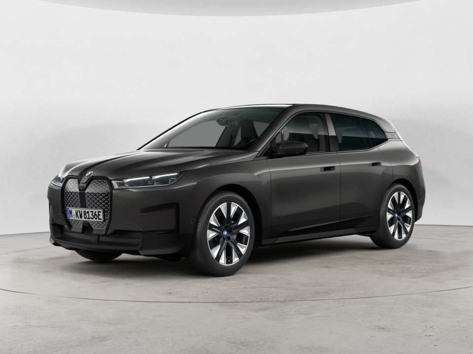BMW iX - Imagem 2