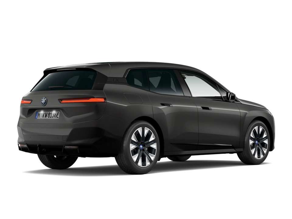 BMW iX - Imagem 3