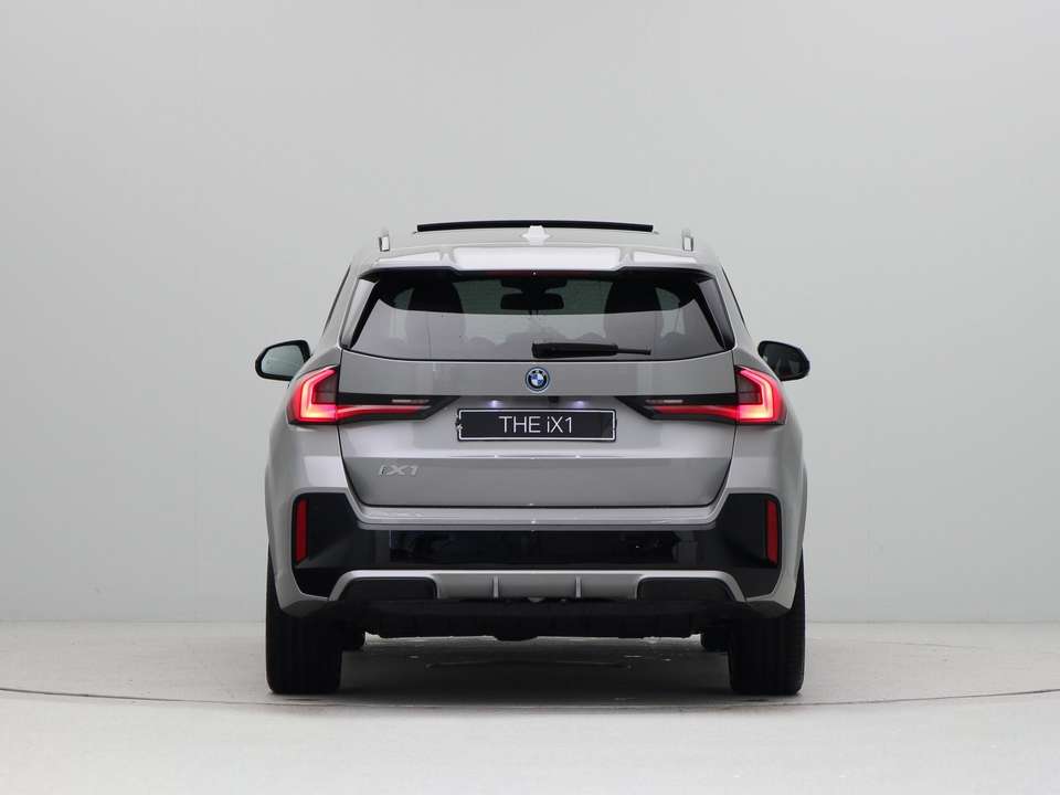 BMW iX1 - Imagem 9