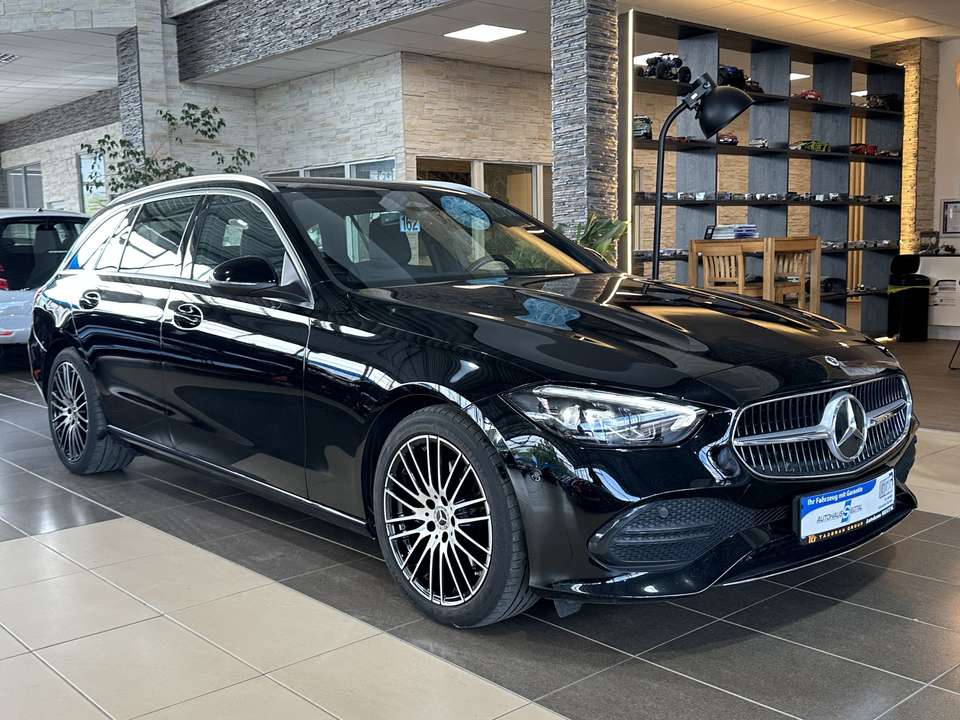 Mercedes-Benz C 220 - Imagem 1