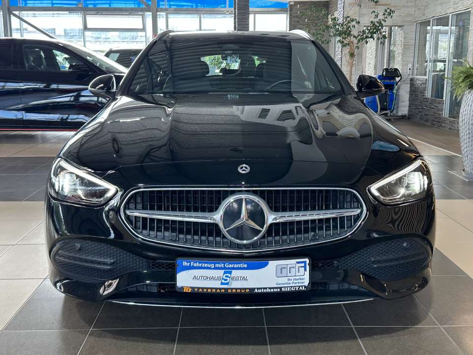 Mercedes-Benz C 220 - Imagem 2