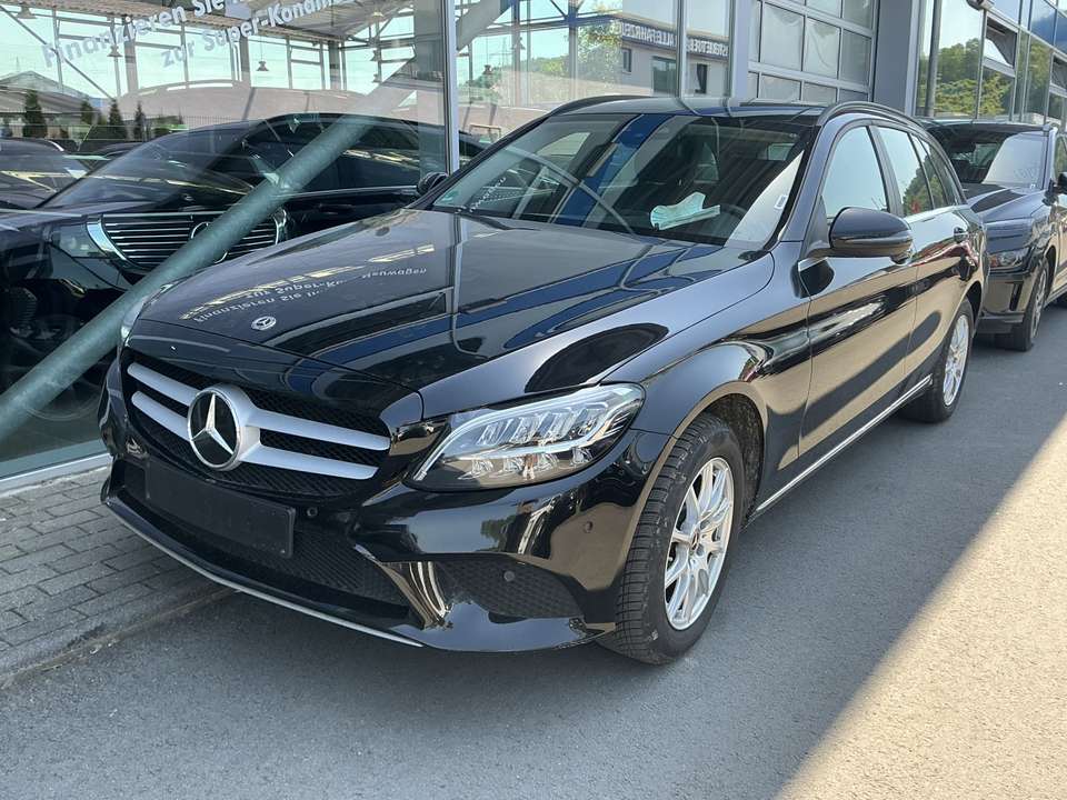 Mercedes-Benz C 200 - Imagem 1