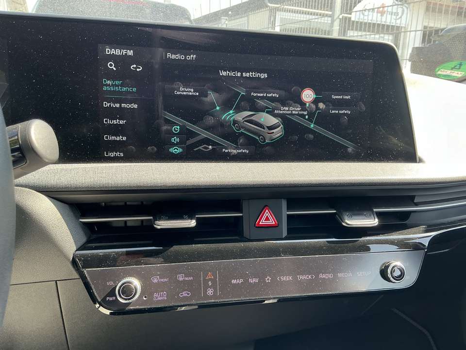 Car picture 9