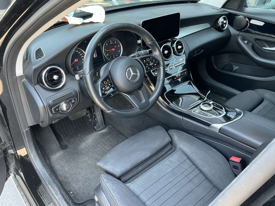 Mercedes-Benz C 200 - Imagem 3