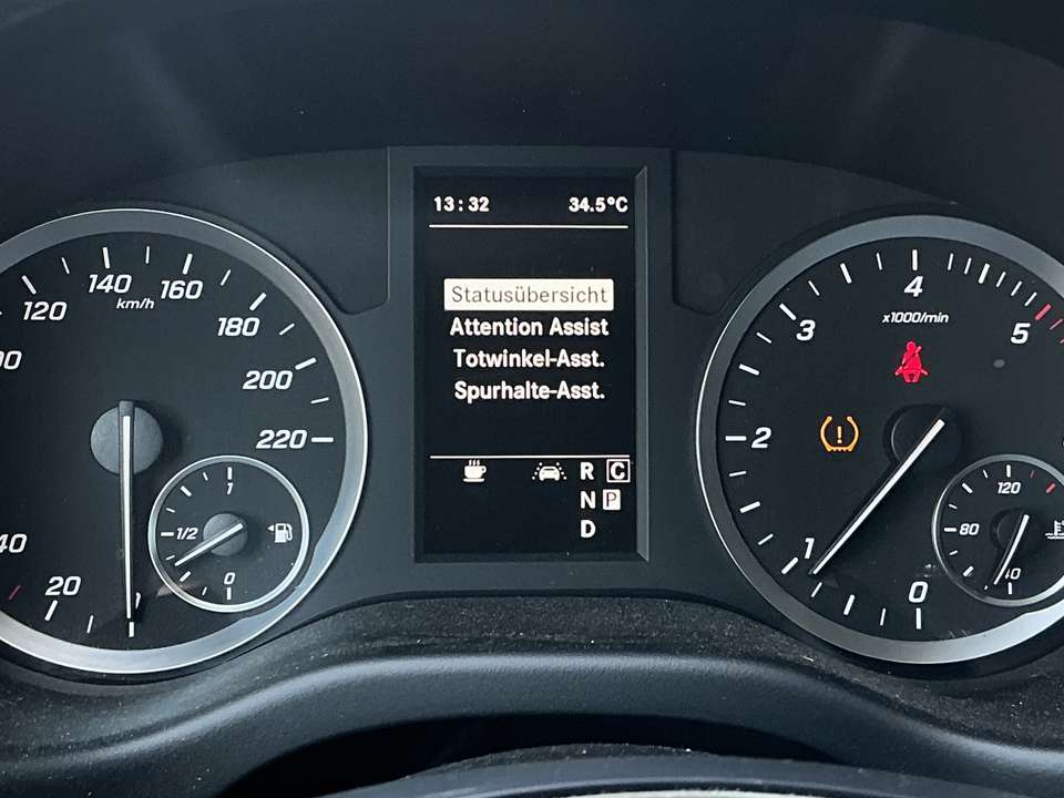Mercedes-Benz Vito - Imagem 12