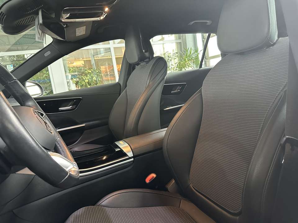 Mercedes-Benz C 220 - Imagem 12