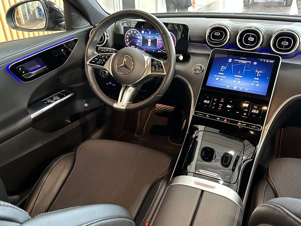 Mercedes-Benz C 220 - Imagem 14