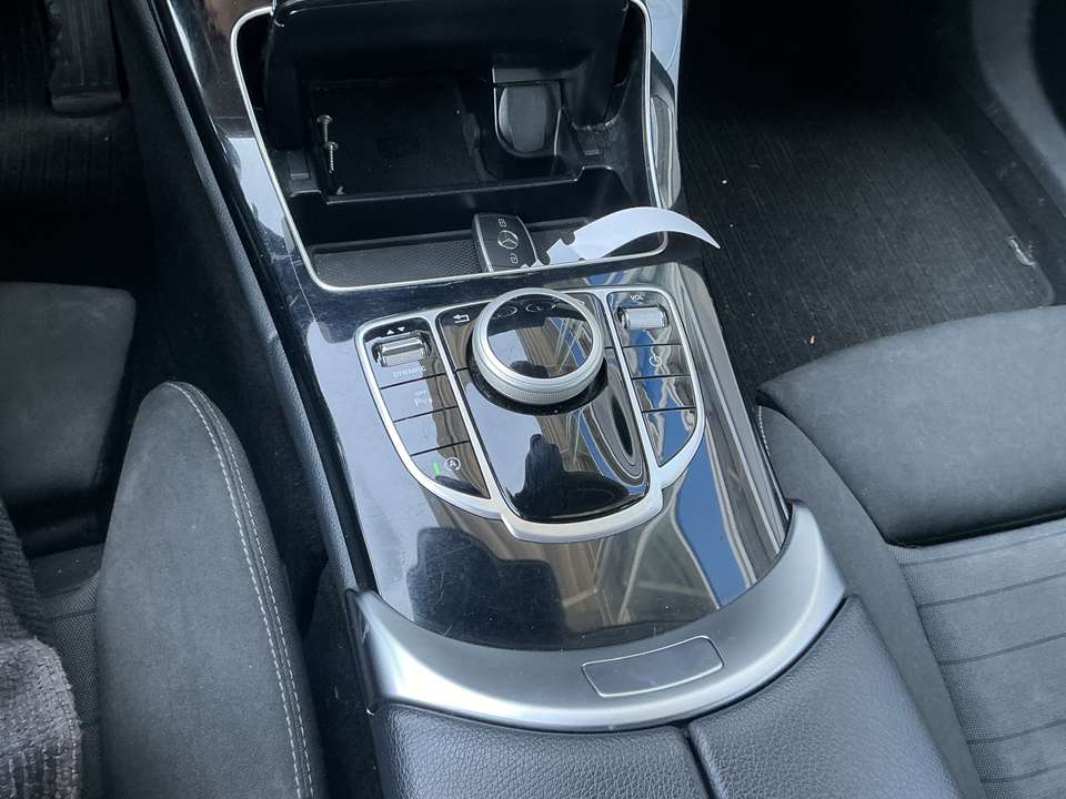 Mercedes-Benz C 200 - Imagem 12