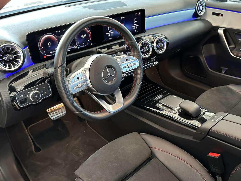 Mercedes-Benz A 200 - Imagem 13