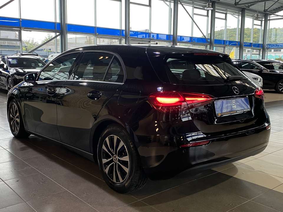 Mercedes-Benz A 180 - Imagem 9