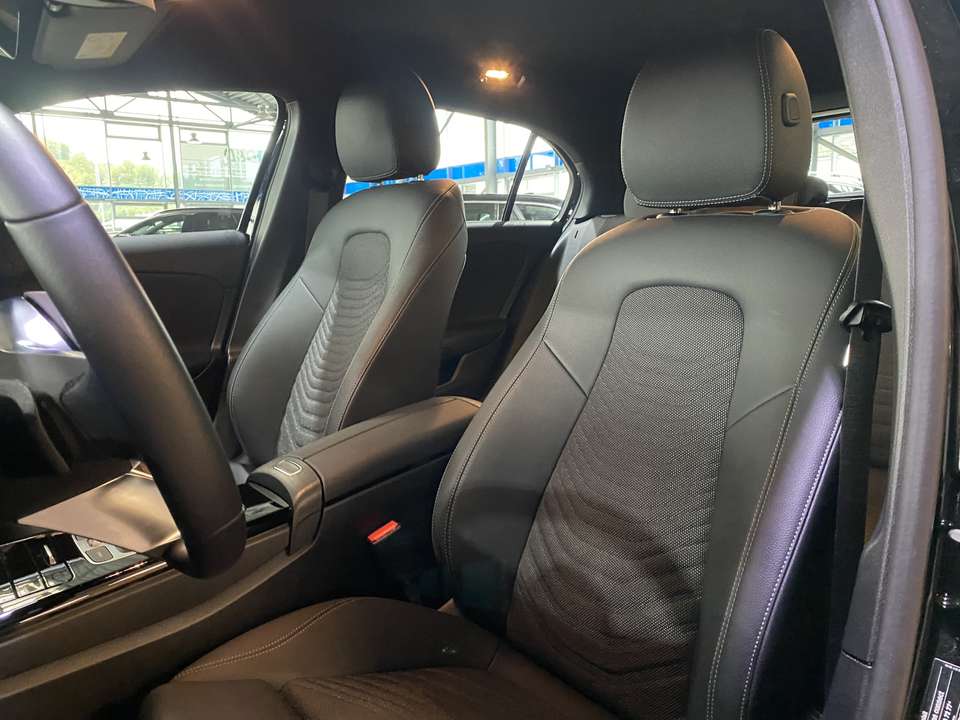 Mercedes-Benz A 180 - Imagem 14