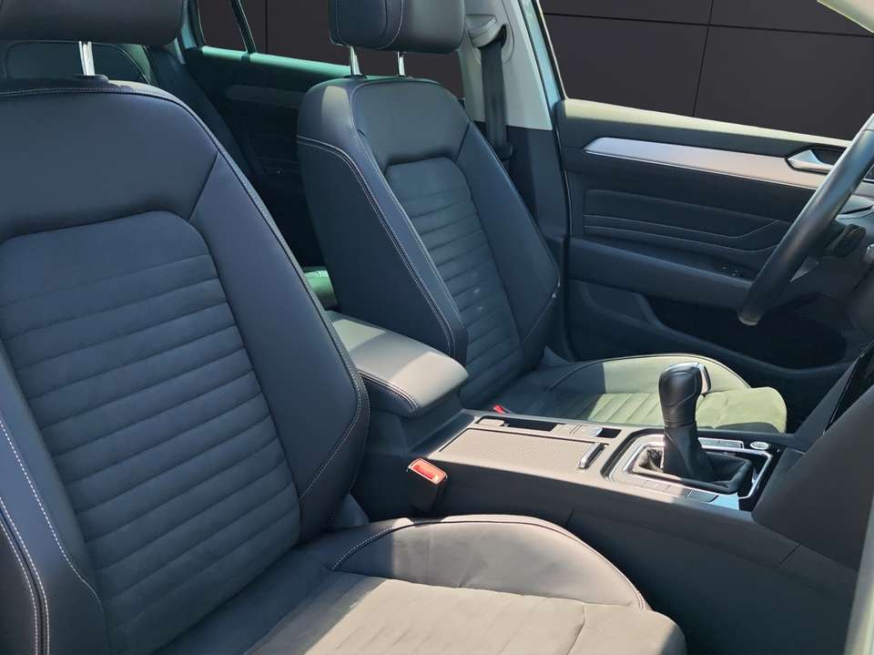 Volkswagen Passat Variant - Imagem 12