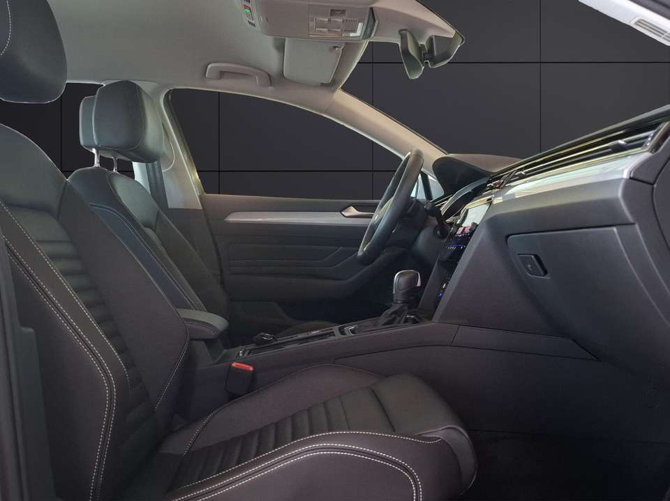 Volkswagen Passat Variant - Imagem 12