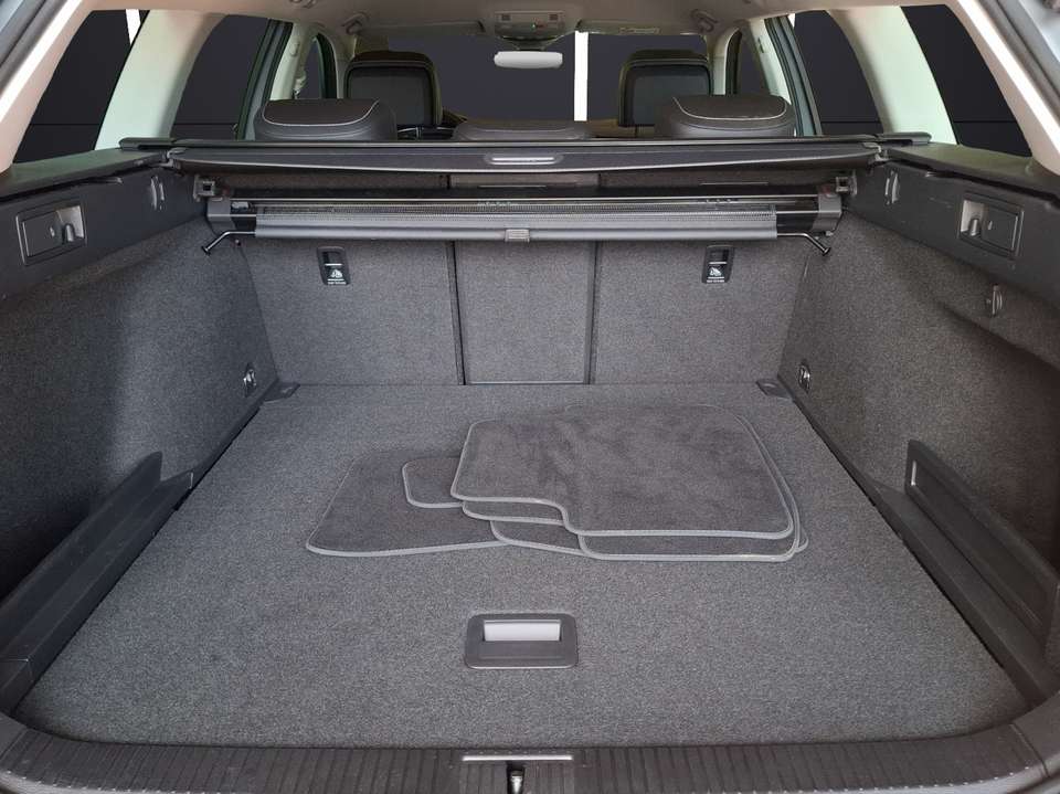 Volkswagen Passat Variant - Imagem 13
