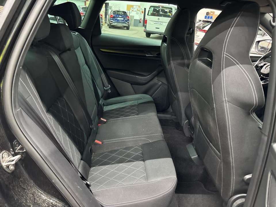 Skoda Karoq - Imagem 11