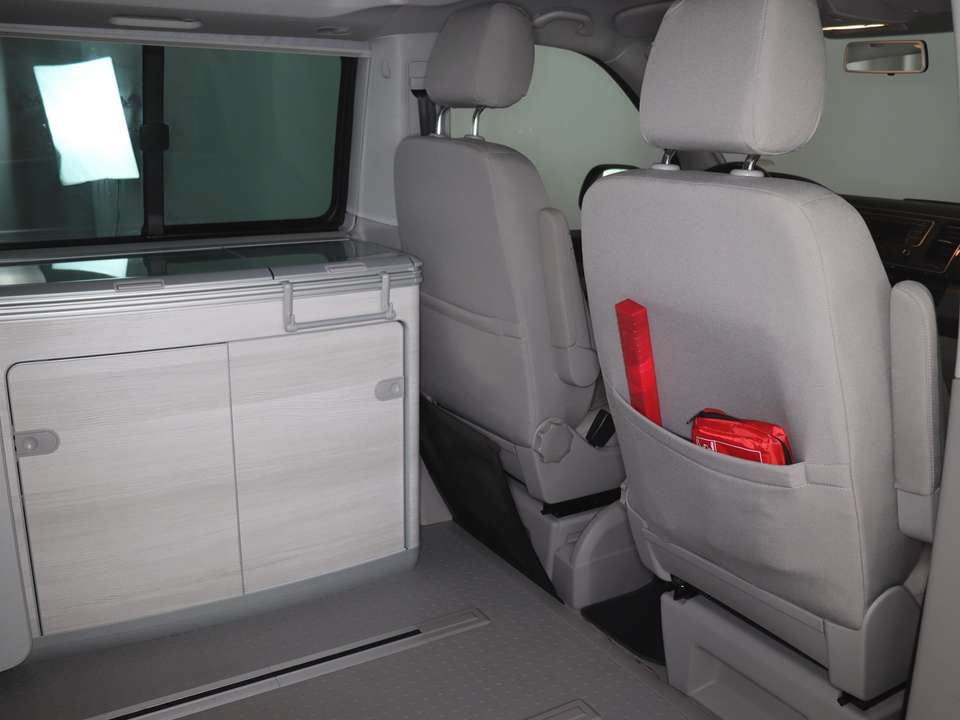 Volkswagen T6 California - Imagem 12