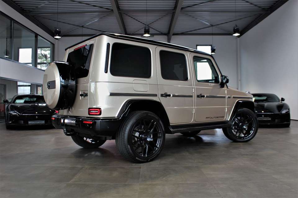 Mercedes-Benz G 400 - Imagem 9