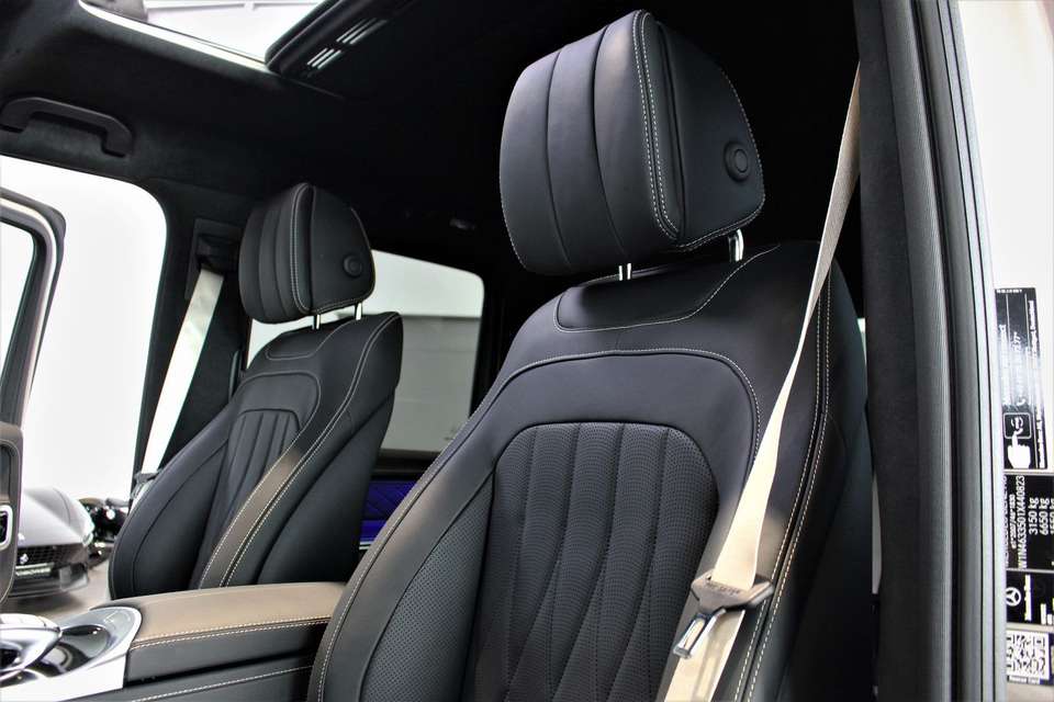 Mercedes-Benz G 400 - Imagem 12