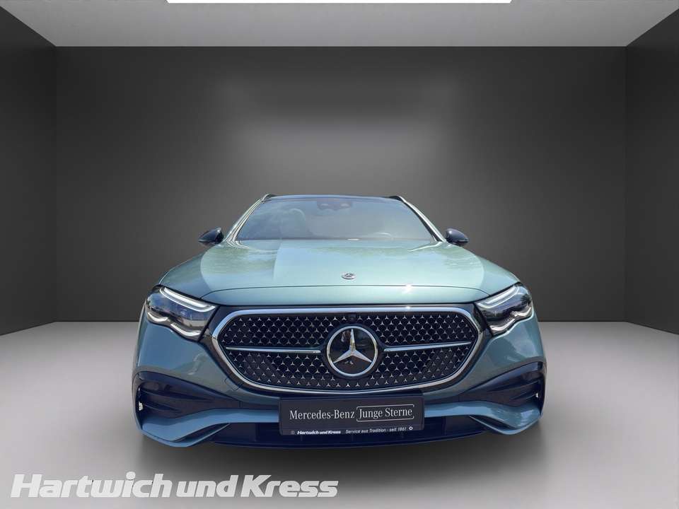 Mercedes-Benz E 200 - Imagem 2