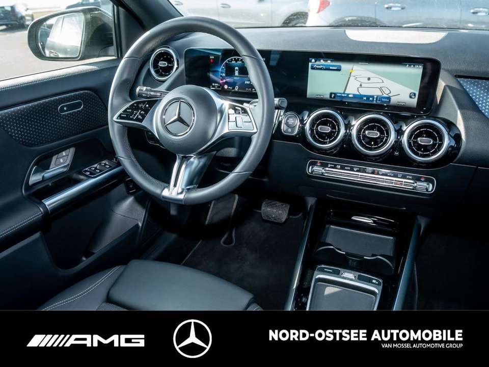 Mercedes-Benz GLA 200 - Imagem 8