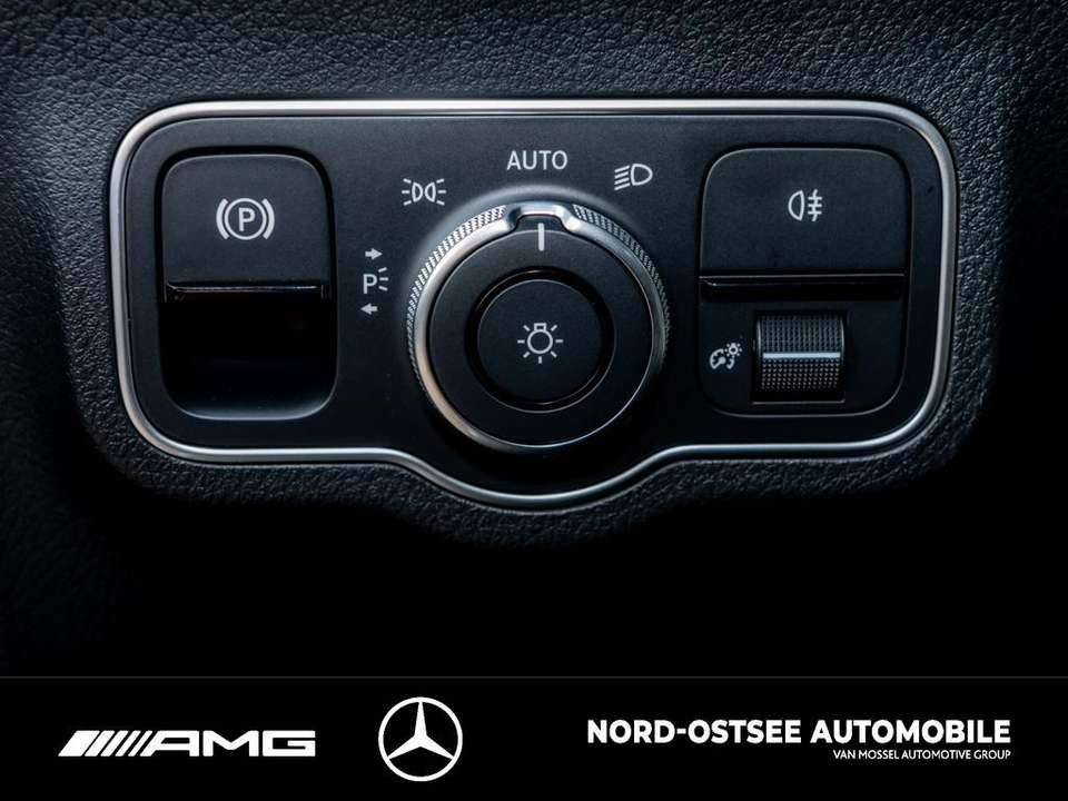 Mercedes-Benz GLA 200 - Imagem 13