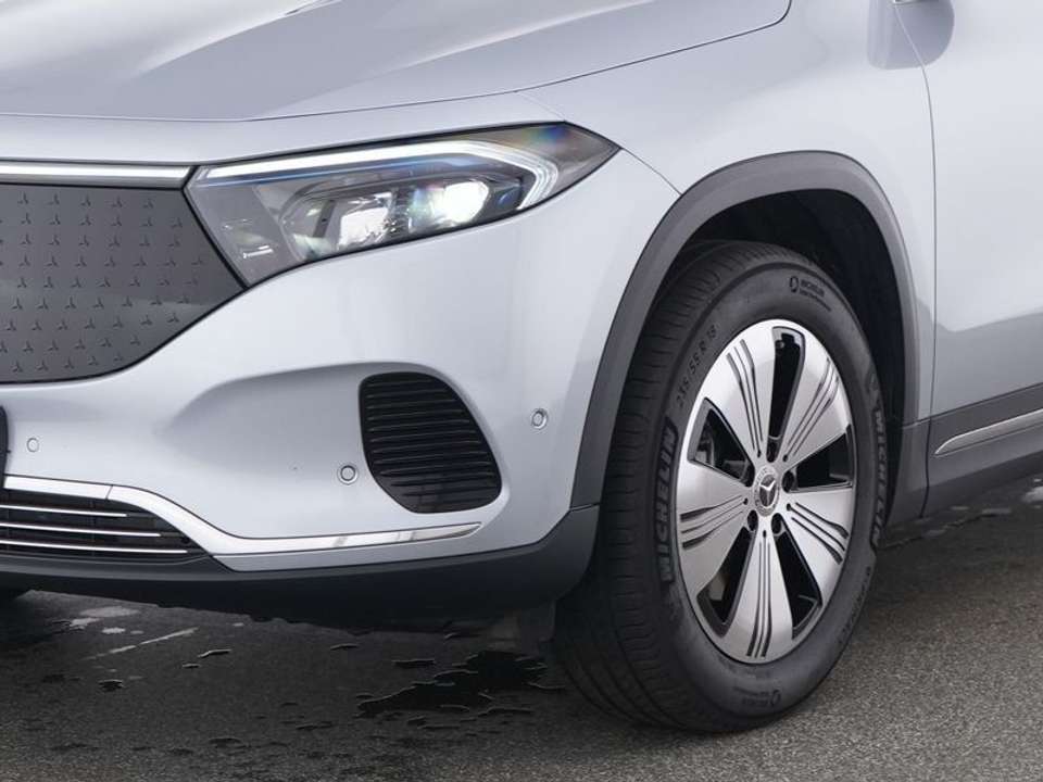 Mercedes-Benz EQA - Imagem 3