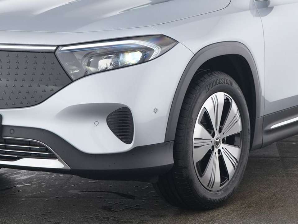 Mercedes-Benz EQB 250 - Imagem 3