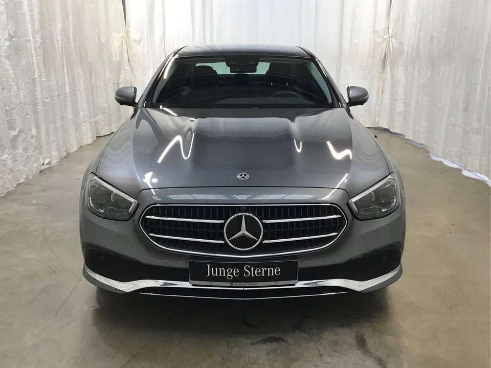 Mercedes-Benz E 200 - Imagem 3