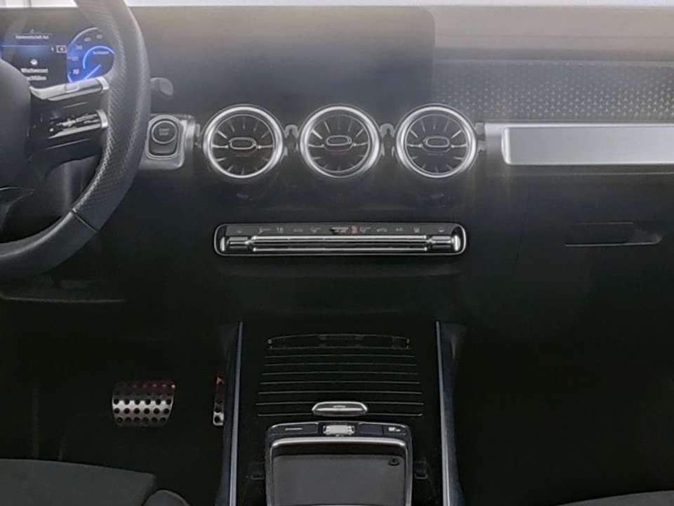 Mercedes-Benz EQB 250 - Imagem 6