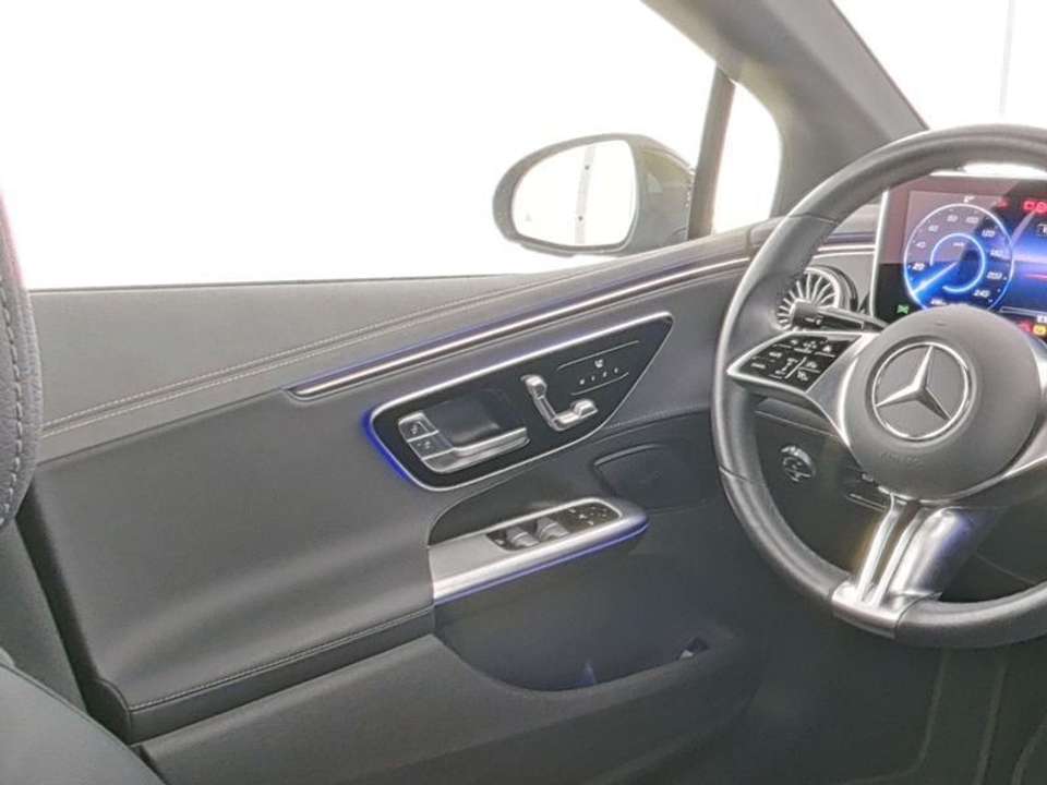 Mercedes-Benz EQE 300 - Imagem 5