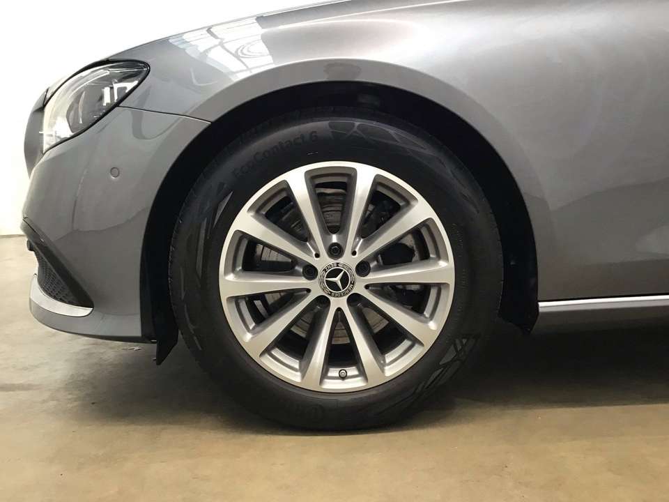 Mercedes-Benz E 200 - Imagem 6