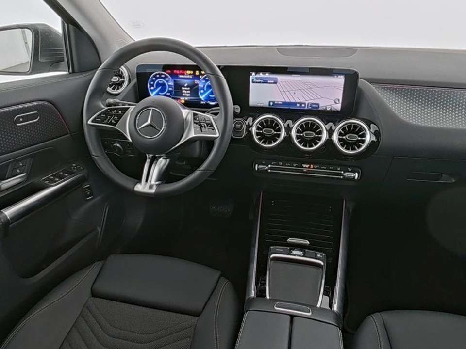 Mercedes-Benz EQA - Imagem 7